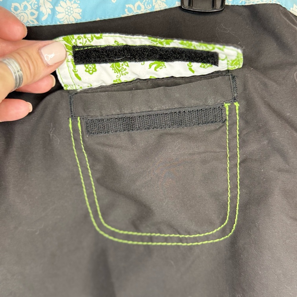 Roxy Black and Light Blue Board Shorts - Picture 13 of 16